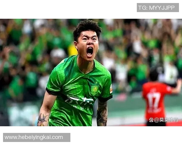 杨立瑜精彩突破传中助力球队进攻展现个人风采与团队配合的完美结合 杨立瑜精彩突破传中助力球队进攻展现个人风采与团队配合的完美结合